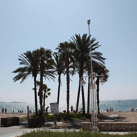 Paseo Maritimo דירה